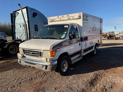 Ford E-350 Salvage Truck