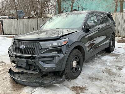 Ford Explorer Salvage Truck
