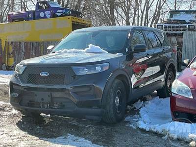 Ford Explorer Salvage Truck