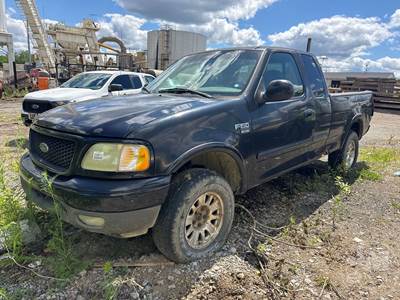 Ford F-150 XLT Salvage Truck