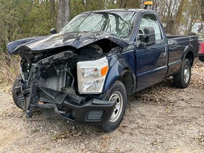 Ford F-250 Salvage Truck