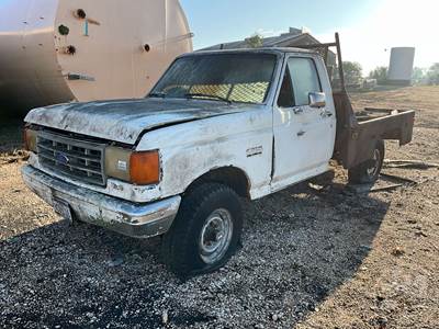 Ford F-250 Salvage Truck