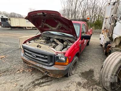 Ford F-250 Salvage Truck