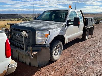 Ford F-250 XL Salvage Truck