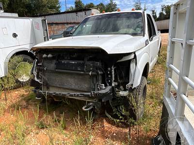 Ford F-250 XL Salvage Truck