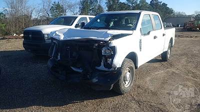 Ford F-350 Salvage Truck