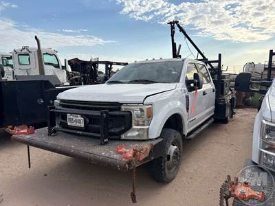 Ford F-350 Salvage Truck