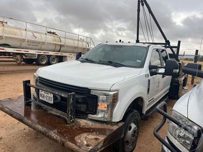 Ford F-350 XL Salvage Truck