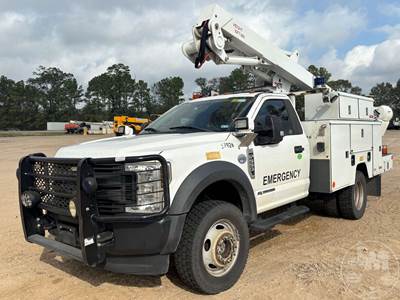 Ford F-550 Salvage Truck