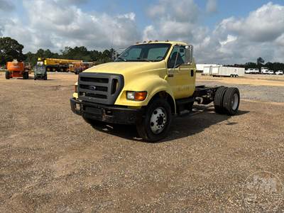 Ford F-650 XL Salvage Truck