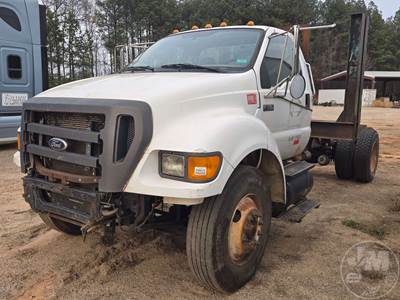 Ford F-750 Salvage Truck