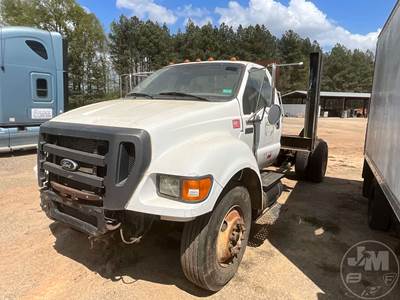 Ford F-750 Salvage Truck