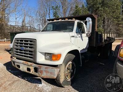 Ford F-800 Salvage Truck