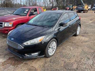 Ford Focus Salvage Truck