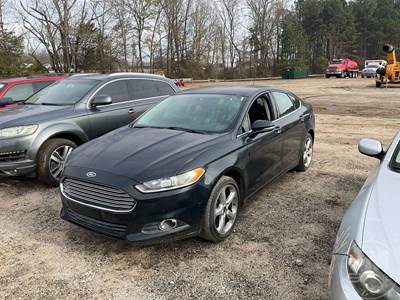 Ford Fusion Salvage Truck