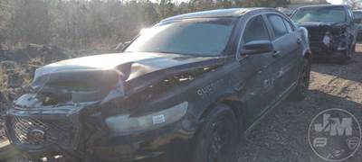 Ford Taurus Salvage Truck