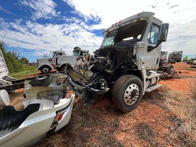 Freightliner Salvage Truck