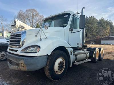 Freightliner Century Class Salvage Truck