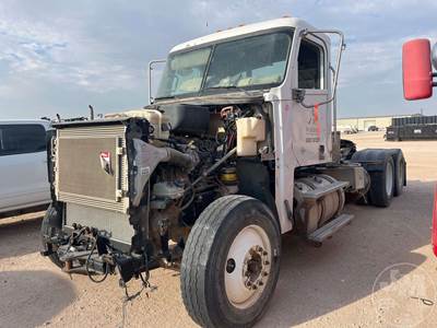 Freightliner Coronado 122 SD Salvage Truck