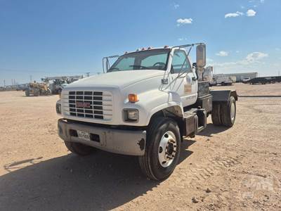GMC C7500 Salvage Truck