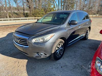 Infiniti JX35 Salvage Truck