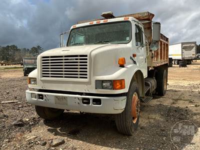 International 4700 Dump Truck