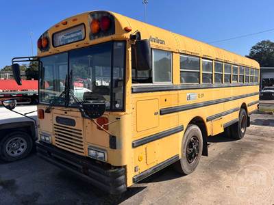 International GENESIS 3000 PASSENGER BUS Salvage Truck