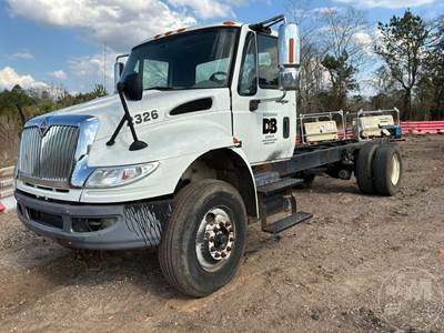 International MA025 Salvage Truck