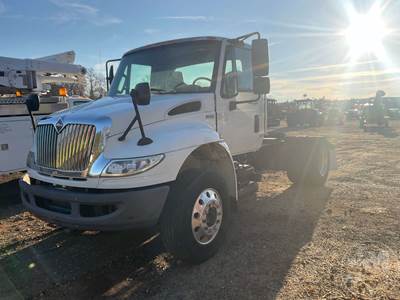 International MA035 Salvage Truck