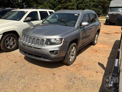 Jeep Compass Salvage Truck