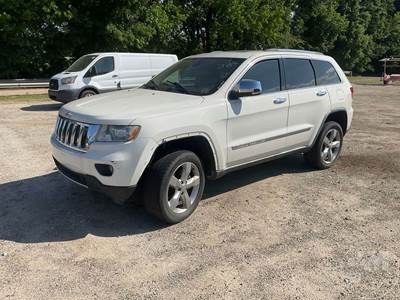 Jeep GRAND CHEROKEE Salvage Truck