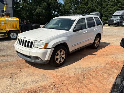 Jeep GRAND CHEROKEE Salvage Truck