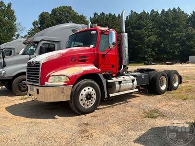 Mack CX (VISION) Salvage Truck
