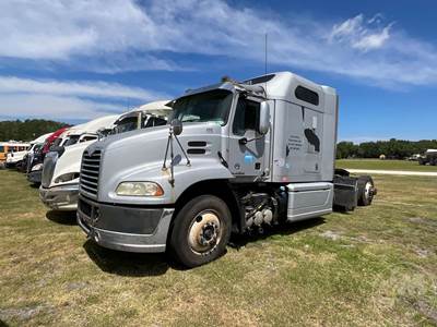 Mack CXU (PINNACLE) Salvage Truck