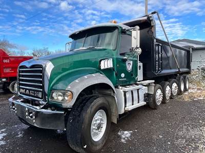 Mack Granite GU713 Salvage Truck