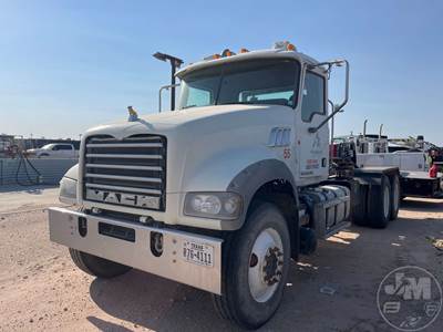 Mack Granite GU713 Salvage Truck