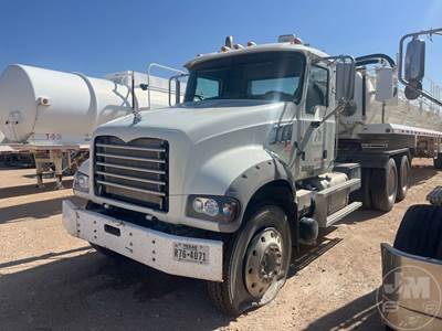 Mack Granite GU713 Salvage Truck