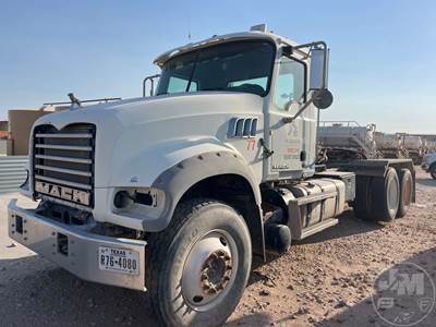 Mack Granite GU713 Salvage Truck