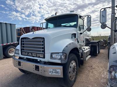 Mack Granite GU713 Salvage Truck