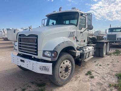 Mack Granite GU713 Salvage Truck
