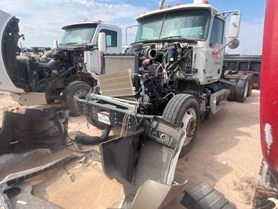 Mack Granite GU713 Salvage Truck