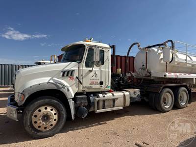 Mack Granite GU713 Salvage Truck