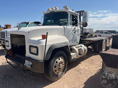 Mack RD Salvage Truck
