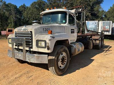 Mack RD Salvage Truck
