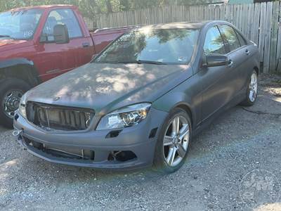 Mercedes-Benz C-Class Salvage Truck