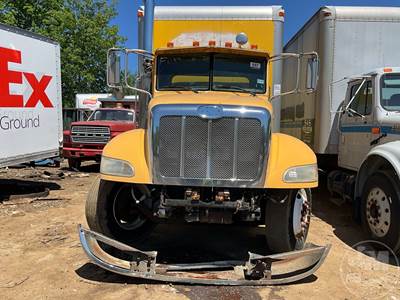 Peterbilt 335 Salvage Truck