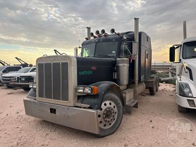Peterbilt 379 Salvage Truck