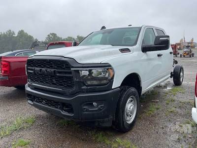 RAM 2500 Salvage Truck