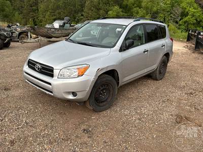 Toyota RAV4 Salvage Truck