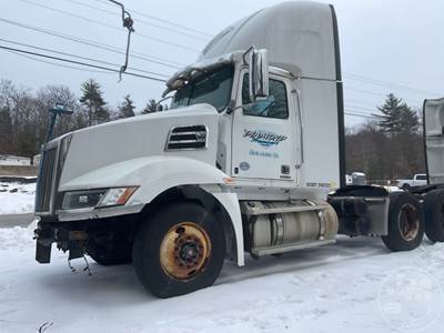 Western Star 5700 Salvage Truck